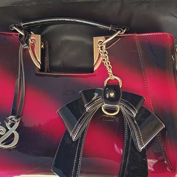 Amy & Joey Handbag - Picture 4 of 9